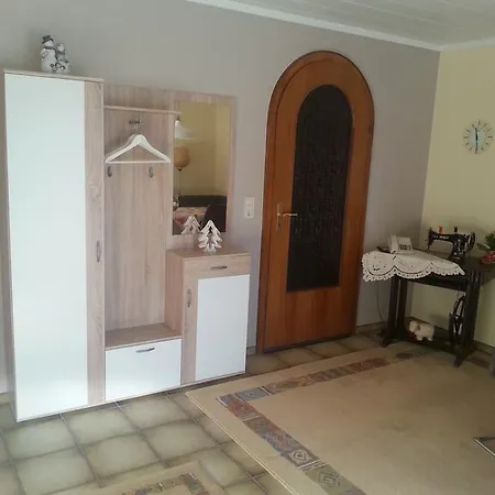 Ferienwohnung Dollberg * Халленберг